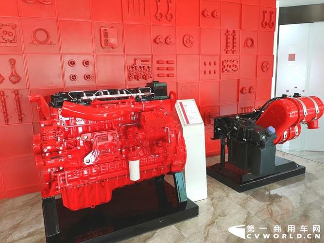 东风康明斯迎来第300万台发动机下线