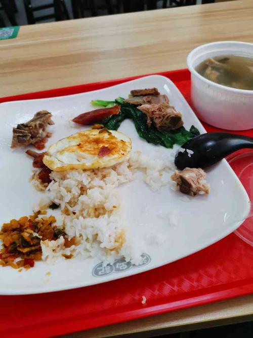港岛记香港叉烧饭(博罗店)-"由于第一次点的时候印象