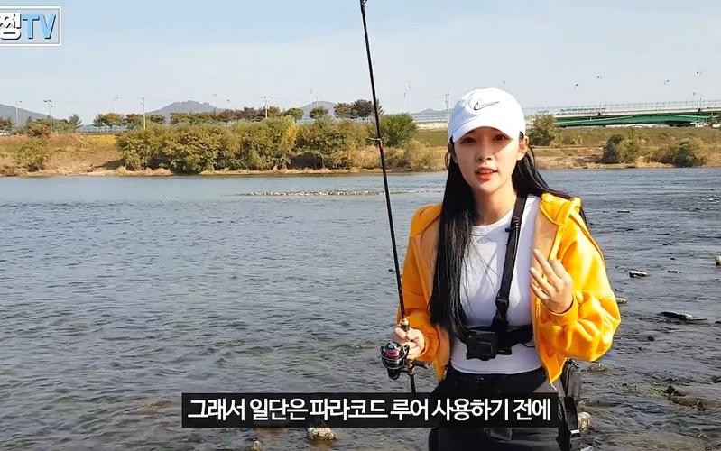 小姐姐的路亚钓鱼日常发现巨无霸蛤蜊安贞恩