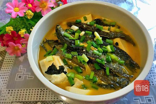 泥鳅炖豆腐的做法_菜谱_香哈网