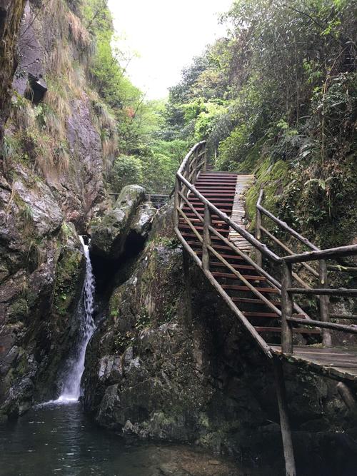 杭州余杭山沟沟景区