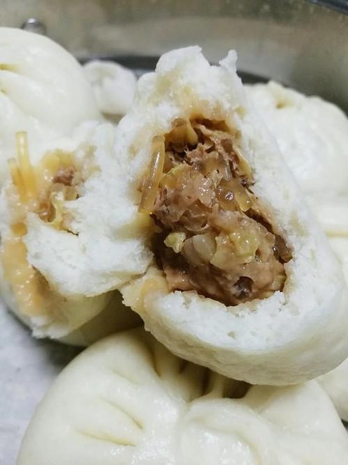  p>猪肉白菜包子是一道简单的家常包子,主料是 a href="#" data-lemma