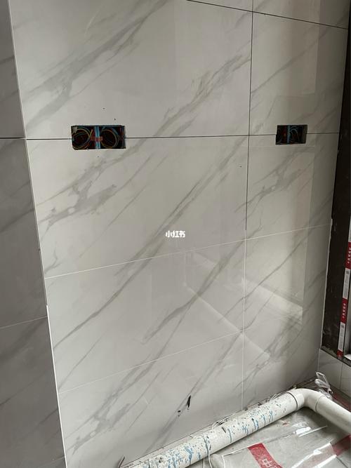 鱼肚白瓷砖搭配白色美缝可吗?