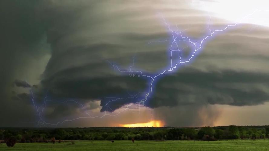 闪电龙卷风邓紫棋配乐成品