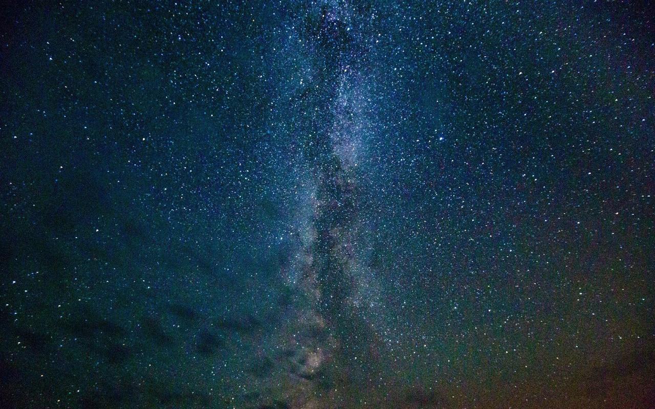 唯美夜空繁星摄影图片桌面壁纸