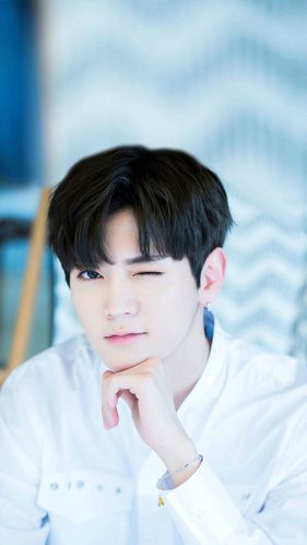 nu"est 崔珉起