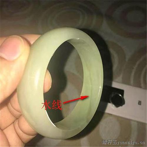 如何分辨和田玉的俄料,韩料,青海料和籽料?