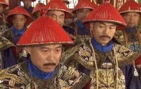 顾命八大臣中,为何只有肃顺被斩首?溥仪:因他犯了3个致命错误