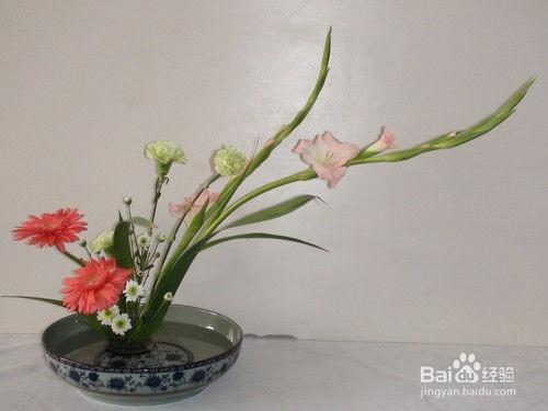 花栖花艺中式插花的基础布局技巧是什么?