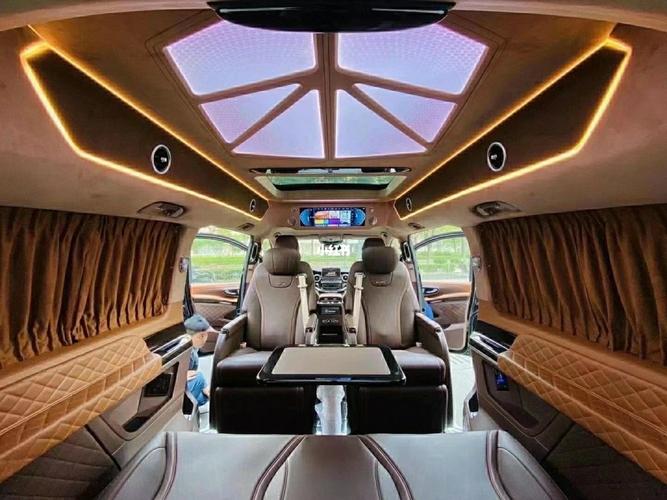 商务车奔驰v260埃尔法劲敌_梅赛德斯-奔驰怎么样_奔驰