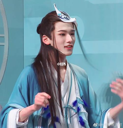 宋亚轩cos碧眼狐狸_宋亚轩_娱乐_明星娱乐资讯