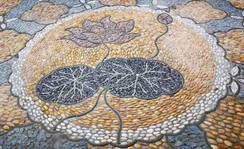 卵石拼花这些铺装样式和材料是私家园林和道路常用的,样式细腻柔美