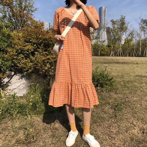 简约韩系穿搭 夏天到了 穿甜甜的裙子和男朋友约会吧