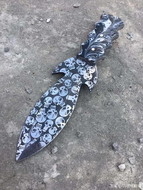 「鉴赏」骷髅酸痛匕首刀