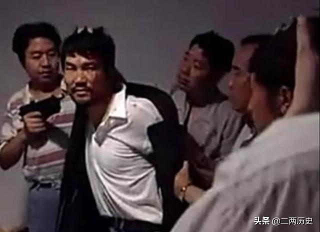 从被捕到越狱到再次被捕魏振海成功入选中国十大悍匪之一