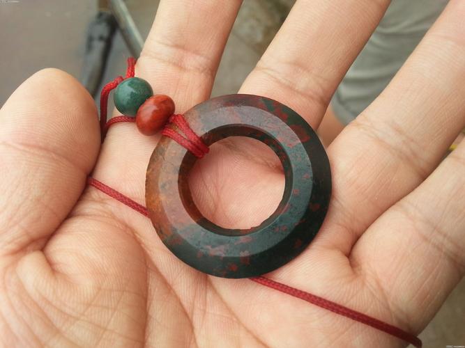 战国红绿鸡肝玛瑙环 2013-8-1 23:27