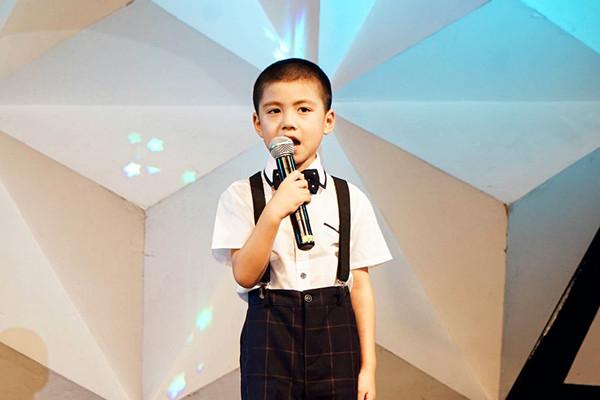 深圳少儿播音主持与口才训练班