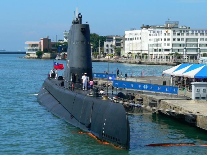 对岸海军的最老潜艇,大家一定能猜到那就是海狮级