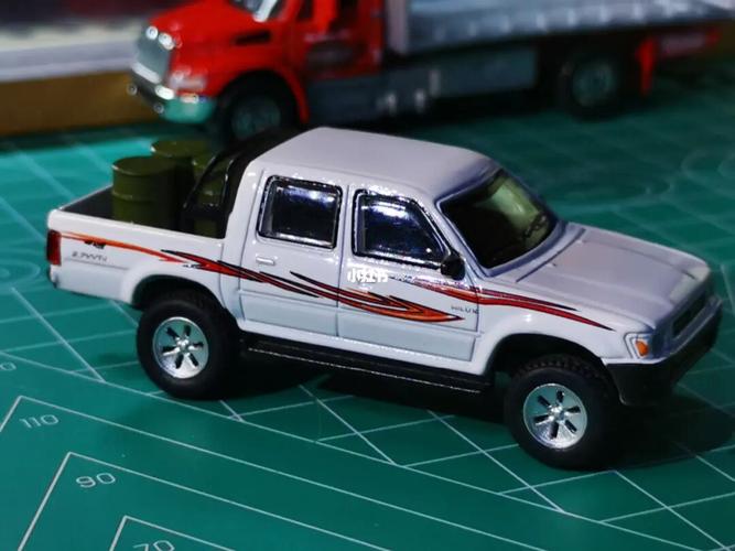 丰田海拉克斯_房车_丰田怎么样_改装车_越野_中东_洁面巾_纹身_丰田海