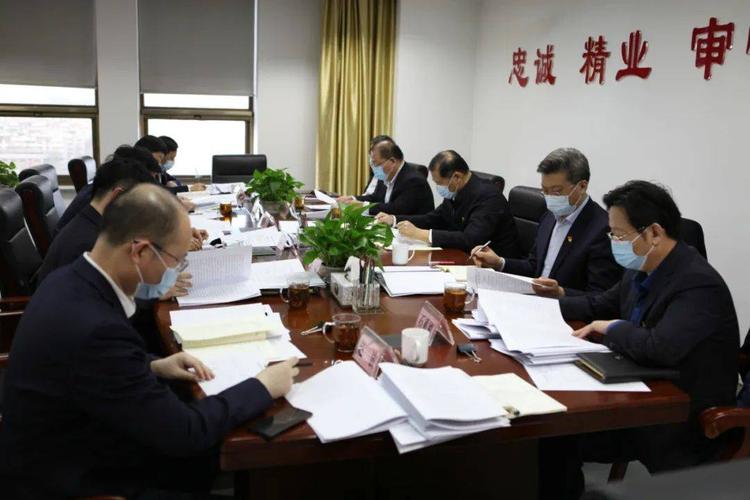 市纪委副书记,市监委副主任刘国亭到会指导并点评.