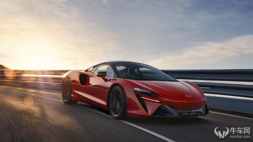 >迈凯伦artura与720s同属super series,定位高于入门级540c/570s系列