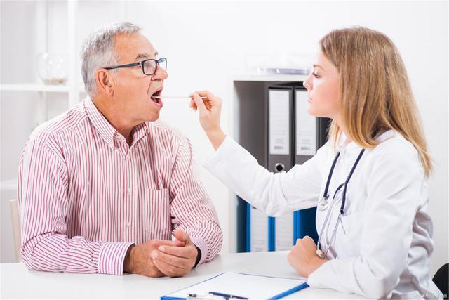 如何区分咽炎和喉癌若出现这4种现象小心喉癌已到来