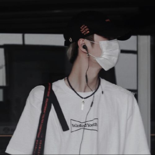 王一博头像素质拿图扣1,二转标注闵程禁二改