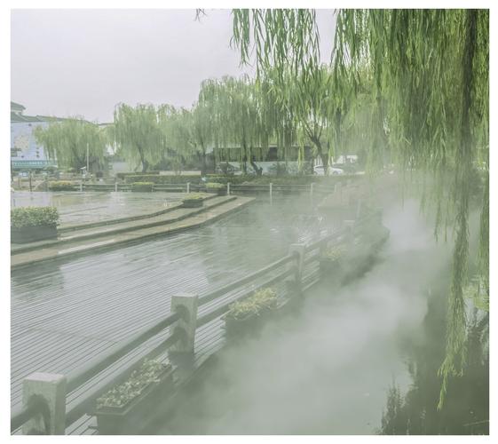 《烟雨蒙蒙,景色依旧》