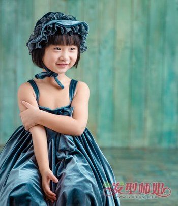 学习小孩短发梳小辫的发型 小孩短头发发型怎么弄好看