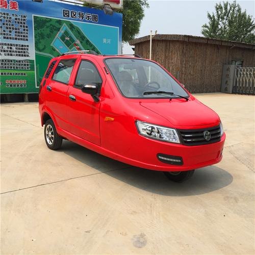 三轮燃油摩托车 载客五门五座燃油三轮摩托车 正三轮载客燃油车