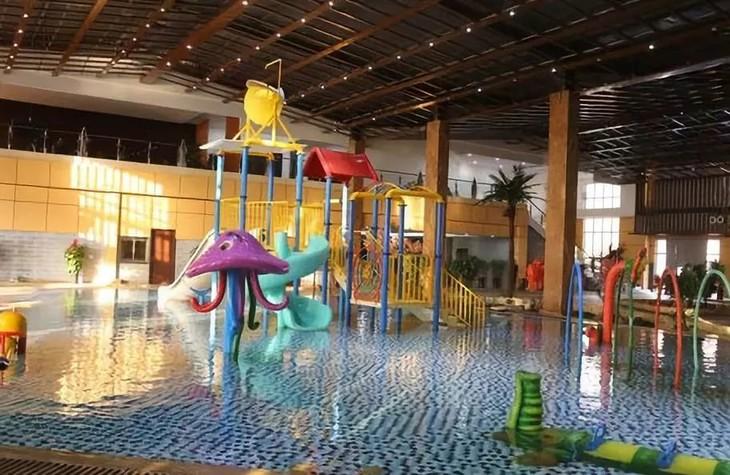 这是一个具有 云南少数民族风情的景区 坐落在齐河县表白寺镇 总占地