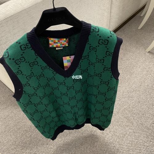 gucci 背心_背心_古驰怎么样_复古_gucci_时尚_穿搭