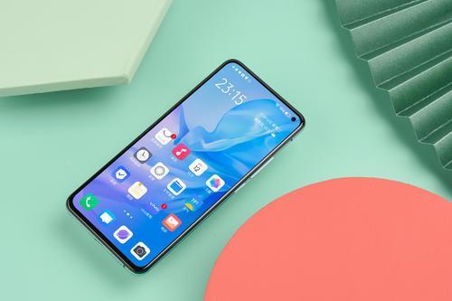 vivos5发布4个月降价900元依旧是高价低配,它还是我们