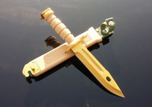 黄金95军刺-编号a832