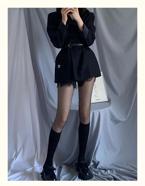 向秋 配靴子的黑丝袜防勾丝 辣妹蹦迪学姐jk制服搭配丝袜 过膝蕾丝