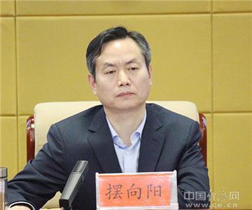 摆向阳任商丘市代市长 张建慧辞去市长职务