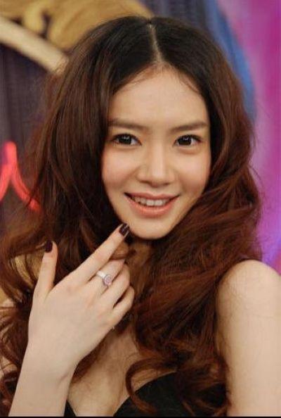 徐静蕾周迅赵薇陈坤戚薇 娱圈隐婚明星都有谁!(2)