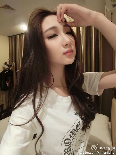 三军仪仗队队员门佳慧.