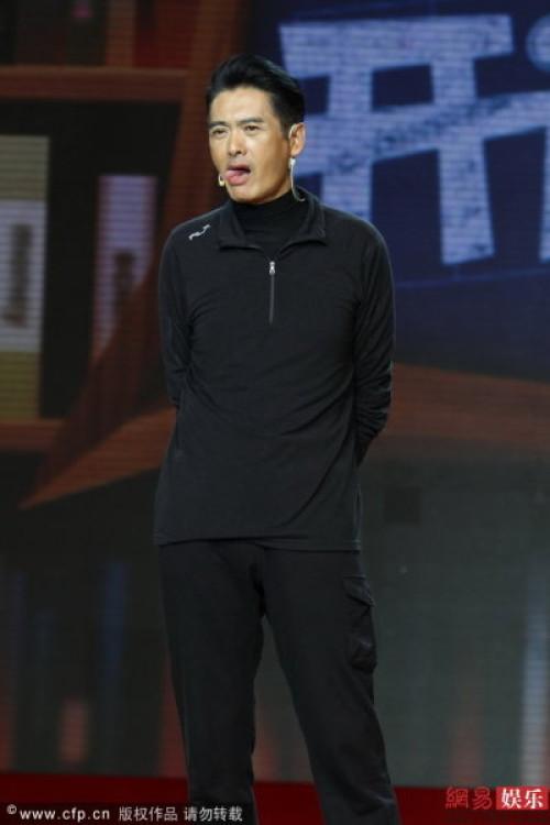 《开讲啦》周润发专场频卖萌 学生挤爆中国传媒大学