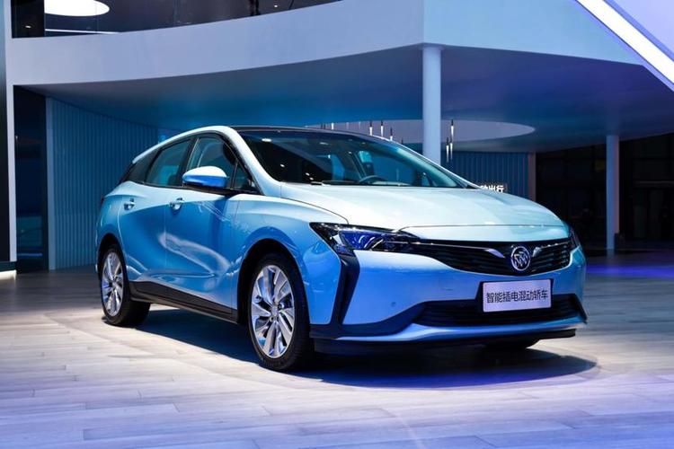 有趣的互动体验,配上全新的"蓝色变奏曲"设计主题,别克将"雕塑美学