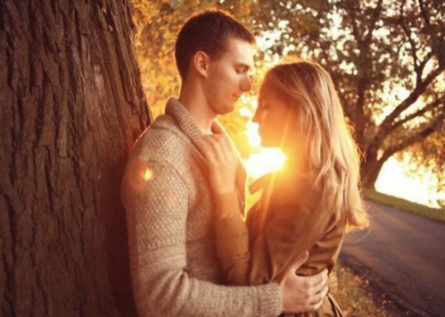 男女相处中,女人主动做这些事,男人会更加珍惜你