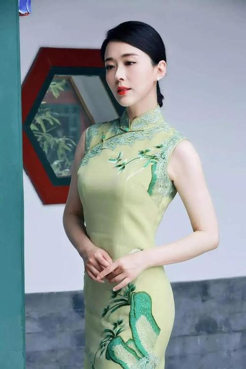 湖南美女颜丹晨