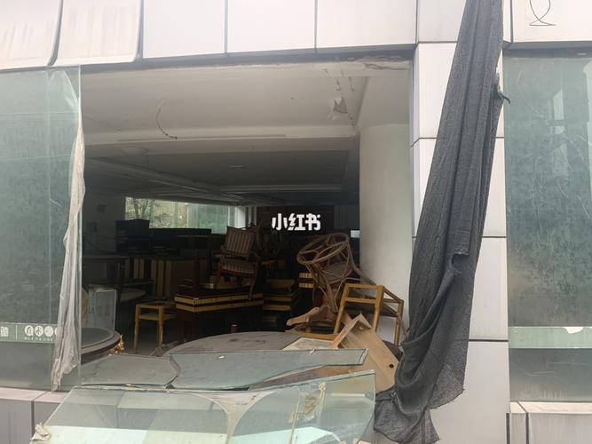 探秘重庆一家废弃星级度假酒店一_度假酒店_我的日常