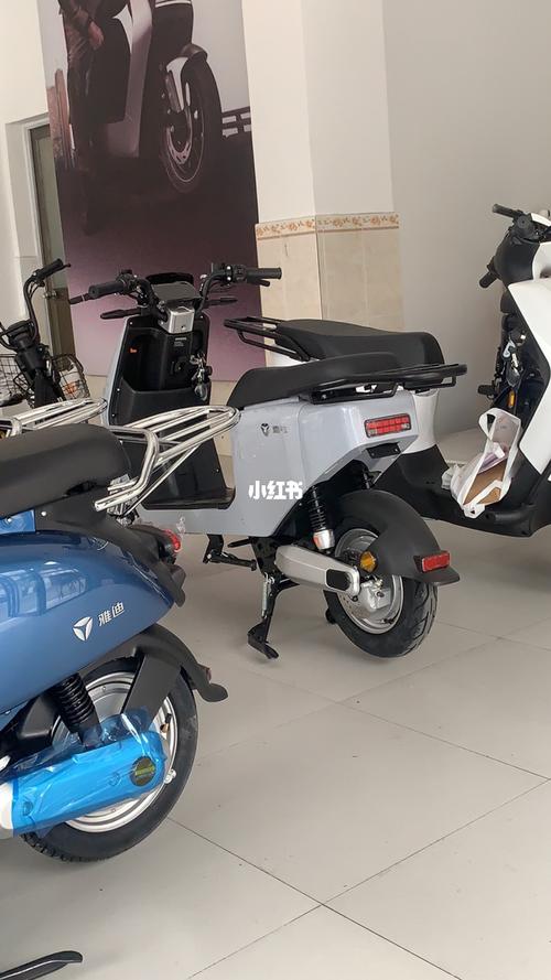 经过筛选,在小牛g2定制版和雅迪欧特新国标最终选择了雅迪98因为