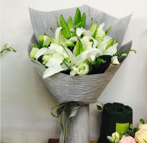 结婚纪念日送什么花