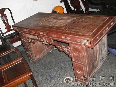 七.八十年代产品(荔枝木茶台)