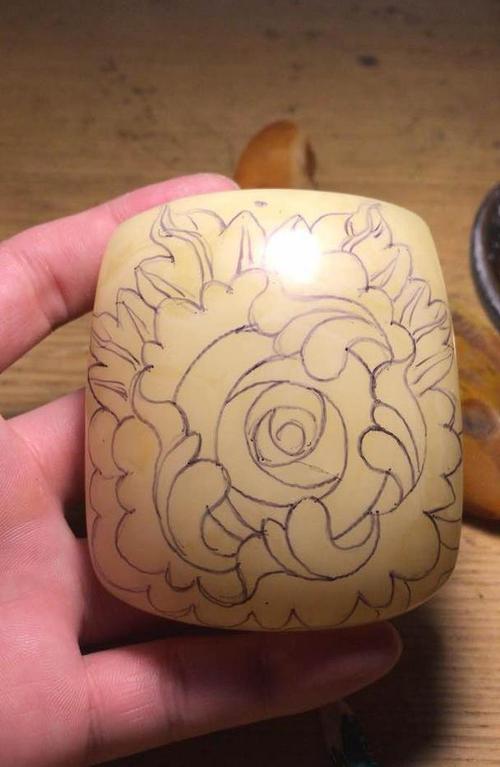 手工雕刻牡丹花的过程,简单好学易懂