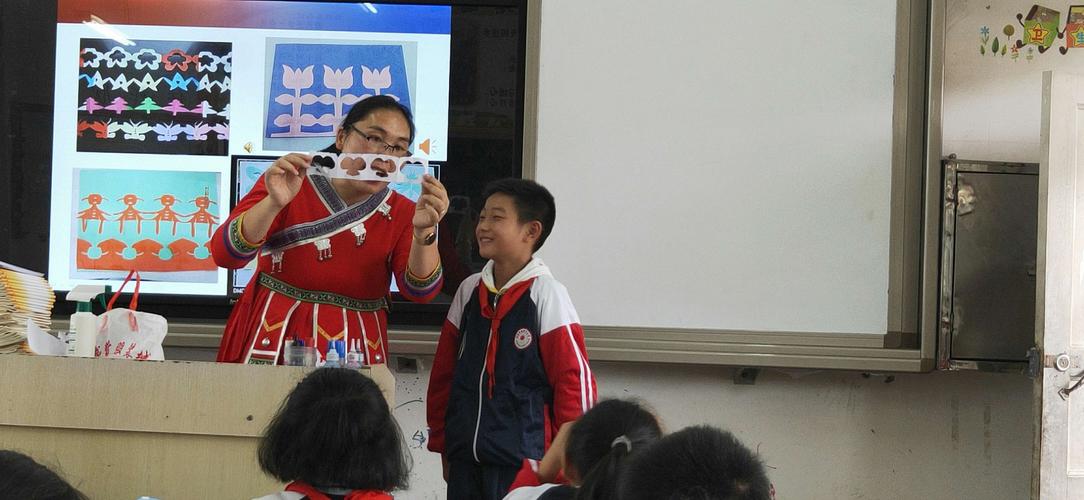 鸡场坪镇坪子小学三次教研活动