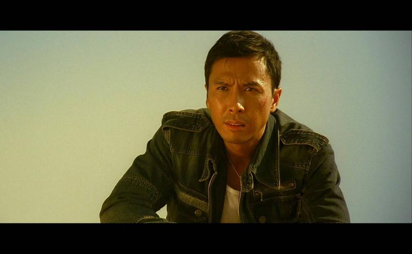 国籍叫错,甄子丹立马打断主持人:我是中国的甄子丹,不