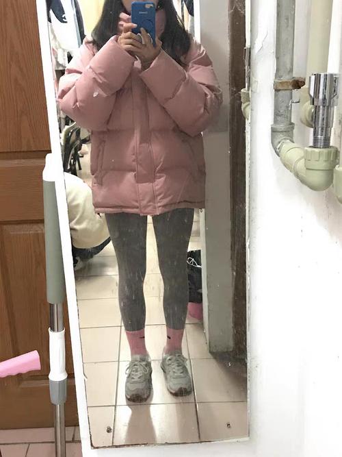 一直觉得冬天把这种袜子外穿感觉怪怪的